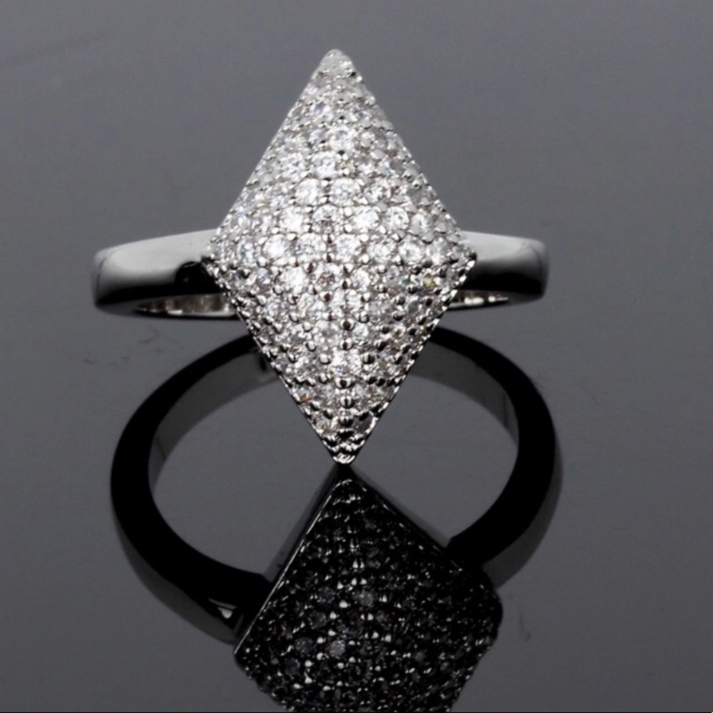 14k White Gold Plated CZ Ring Size 7